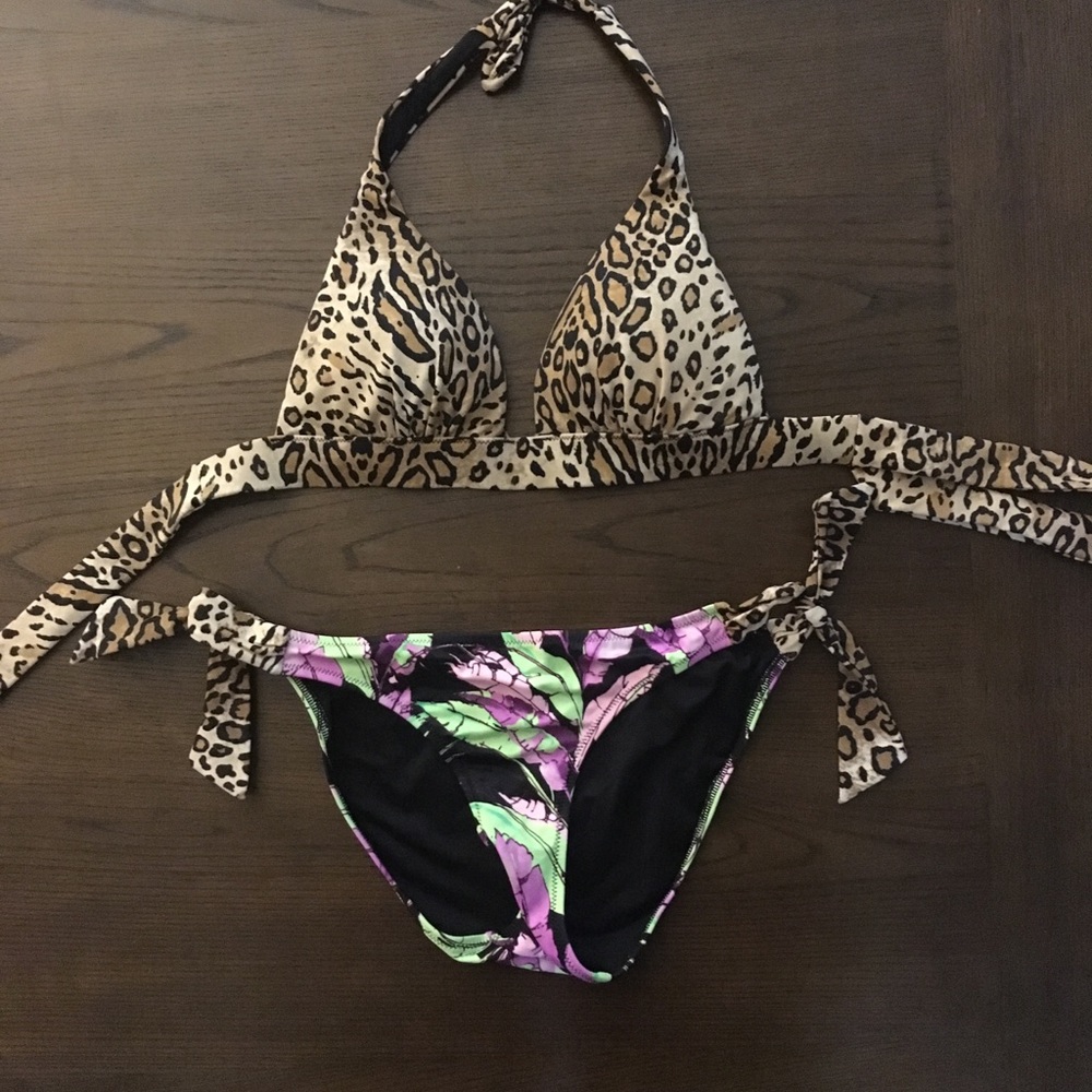 NWOT Victoria’s Secret tropical bikini
